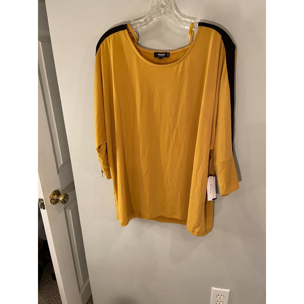 Yellow Premise Top w/zipper sleeves